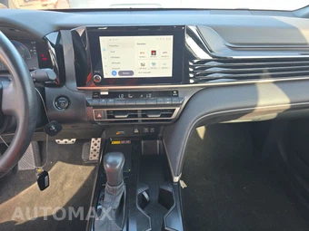 2025 Toyota Camry SE - miniatura 11