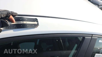 2025 Toyota Camry SE - miniatura 19