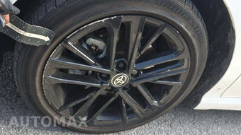 2025 Toyota Camry SE - miniatura 24