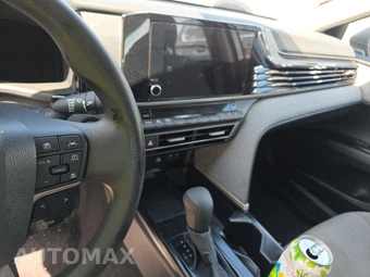 2025 Toyota Camry SE - miniatura 11