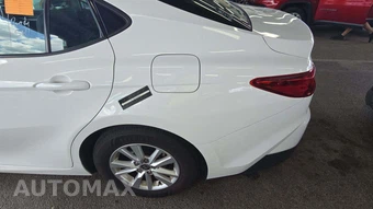 2025 Toyota Camry SE - miniatura 26