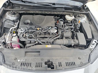 2025 Toyota Camry SE – miniatura 15