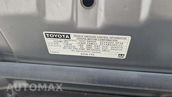 2025 Toyota Camry SE – miniatura 17