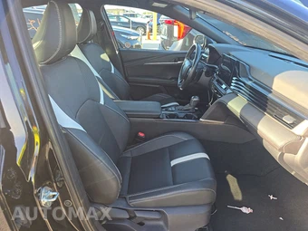 2025 Toyota Camry SE - miniatura 14