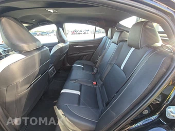 2025 Toyota Camry SE - miniatura 19