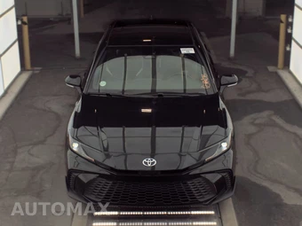 2025 Toyota Camry SE - miniatura 2