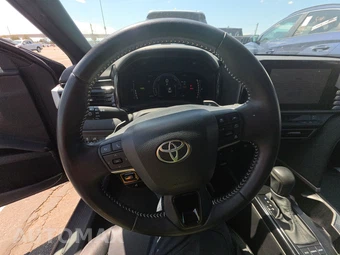 2025 Toyota Camry SE - miniatura 16