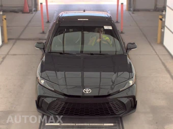 2025 Toyota Camry SE – miniatura 2