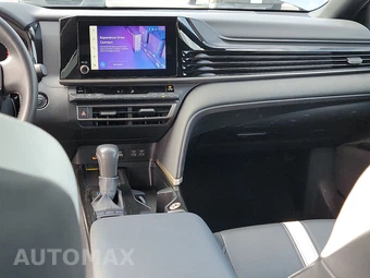 2025 Toyota Camry SE - miniatura 17