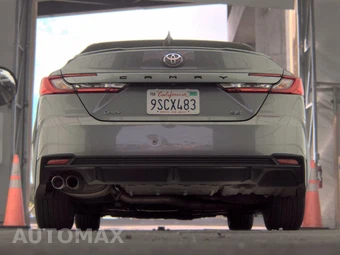2025 Toyota Camry SE - miniatura 7