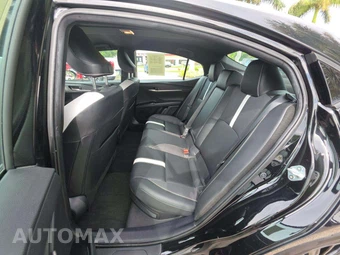 2025 Toyota Camry SE – miniatura 13