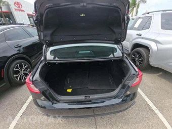 2025 Toyota Camry SE – miniatura 14