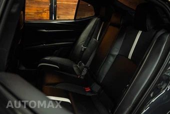 2025 Toyota Camry SE - miniatura 10