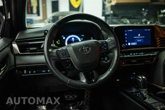 2025 Toyota Camry SE - miniatura 15
