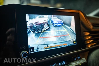 2025 Toyota Camry SE - miniatura 22