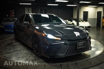 2025 Toyota Camry SE - miniatura 5