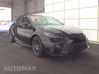 2025 Toyota Camry SE - miniatura 3