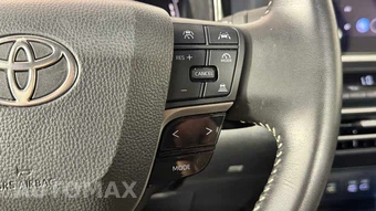 2025 Toyota Camry SE - miniatura 16