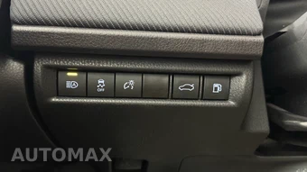 2025 Toyota Camry SE - miniatura 18