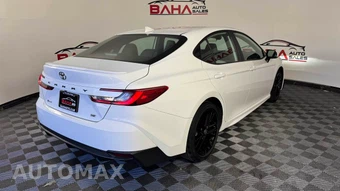 2025 Toyota Camry SE - miniatura 6