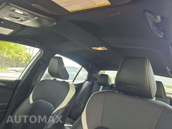 2025 Toyota Camry SE - miniatura 11