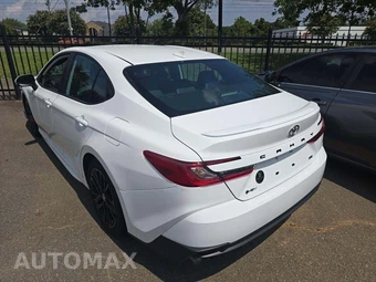 2025 Toyota Camry SE - miniatura 2