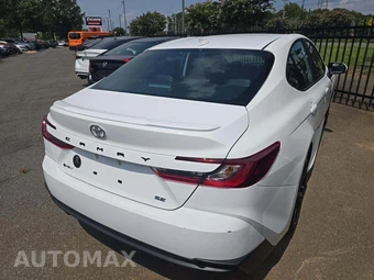 2025 Toyota Camry SE - miniatura 3