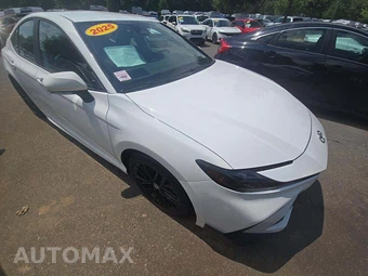 2025 Toyota Camry SE - miniatura 4