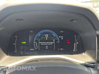 2025 Toyota Camry SE - miniatura 9