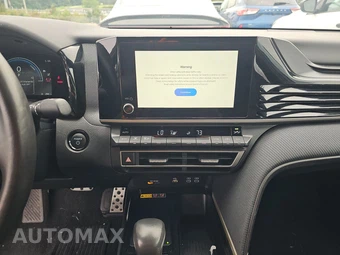2025 Toyota Camry SE - miniatura 11