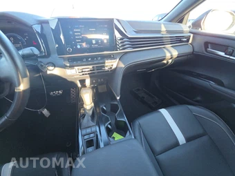 2025 Toyota Camry SE - miniatura 11