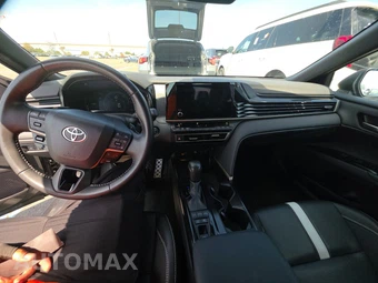 2025 Toyota Camry SE - miniatura 11