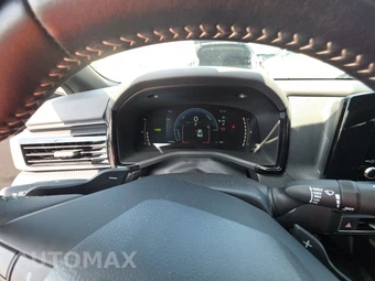 2025 Toyota Camry SE - miniatura 12