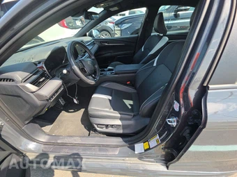 2025 Toyota Camry SE - miniatura 7