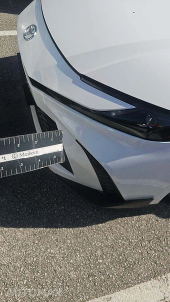 2025 Toyota Camry SE - miniatura 27