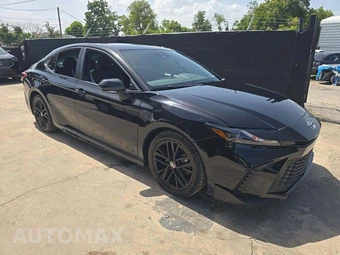 2025 Toyota Camry SE - miniatura 4