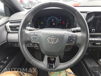 2025 Toyota Camry SE - miniatura 16