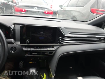 2025 Toyota Camry SE - miniatura 17