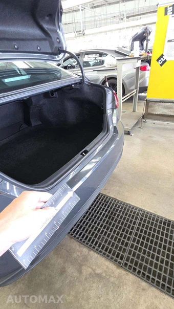 2025 Toyota Camry SE - miniatura 33