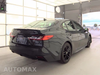 2025 Toyota Camry SE - miniatura 5