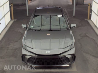 2025 Toyota Camry SE – miniatura 2