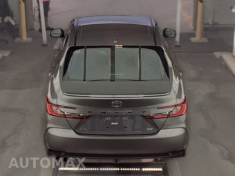2025 Toyota Camry SE – miniatura 6