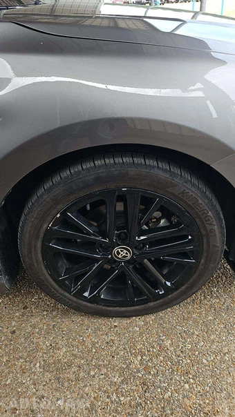 2025 Toyota Camry SE - miniatura 26