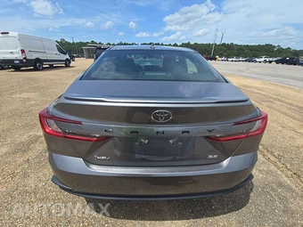 2025 Toyota Camry SE - miniatura 5