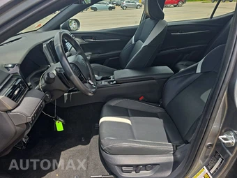 2025 Toyota Camry SE - miniatura 7