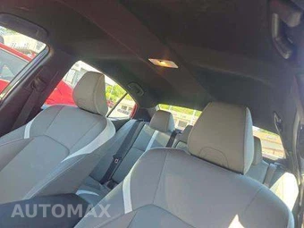 2025 Toyota Camry SE - miniatura 11