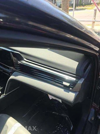 2025 Toyota Camry SE - miniatura 19