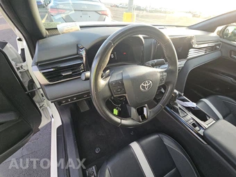 2025 Toyota Camry SE - miniatura 11