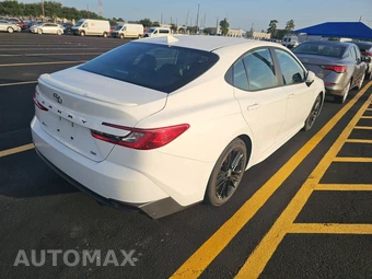 2025 Toyota Camry SE - miniatura 4