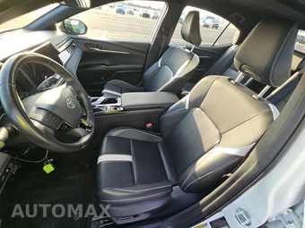 2025 Toyota Camry SE - miniatura 7